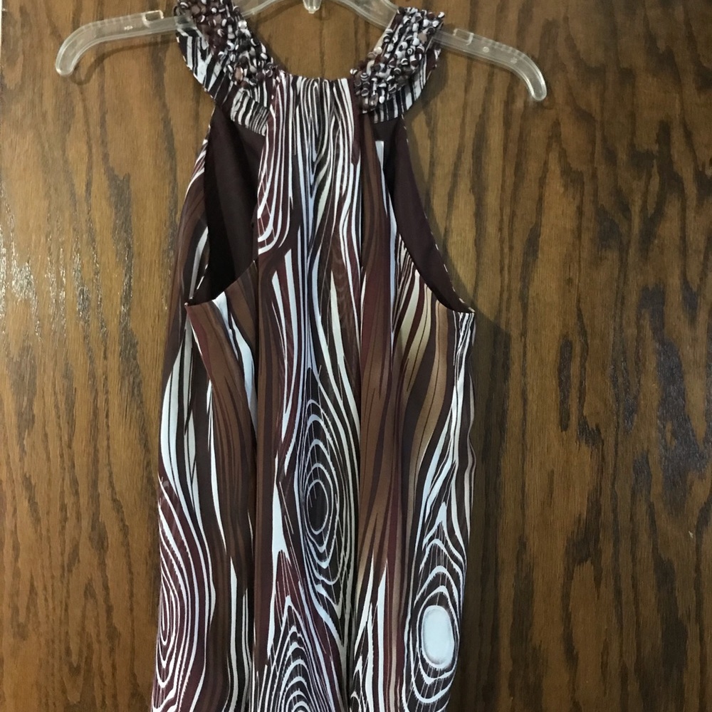 Tops - Picture 3 of 8